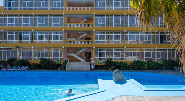 Sierra Maestra, Đặt Khách sạn Khách sạn ở Bayamo có hồ bơi, Hồ bơi