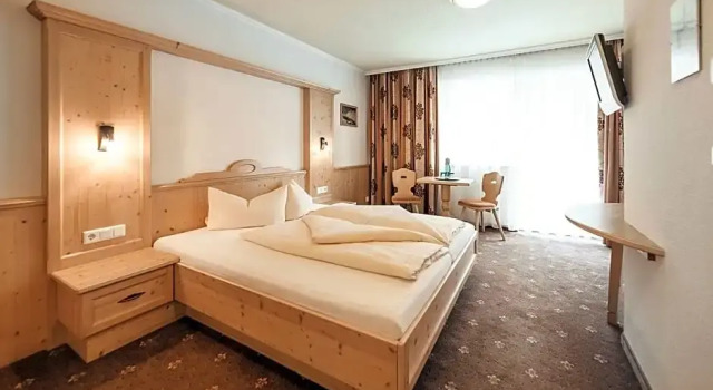 Hotel Föhre, Забронировать Отель Матон Ишгль, рядом с Ski Lift Mathon