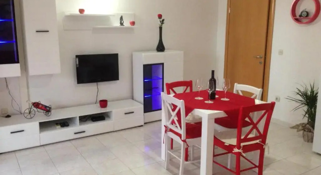 Villa Jasmin, Забронировать Вилла Коттеджи Бола, рядом с Пляж Порт Бол, Коттедж