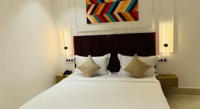 Номер Deluxe Hotel Amber Inn - 800m from Prayagraj Junction