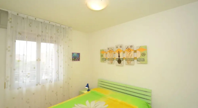 One-bedroom Apartment With sea View