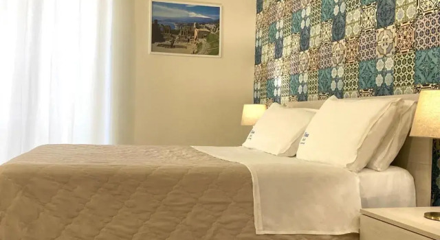 Четырёхместный номер Standard с балконом Nina B&B