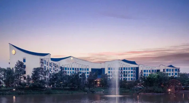 Номер Superior InterContinental Heilong Lake by IHG