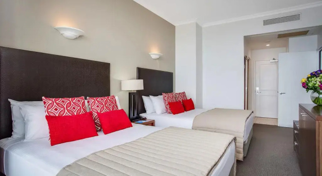 Номер Deluxe Mantra Legends Hotel