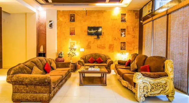 FabHotel Tavisha Villa