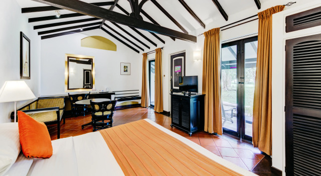 Cinnamon Lodge Habarana, Забронировать Дом для отпуска Отели Хабарана с парковкой, рядом с Habarana Lake, Парковка