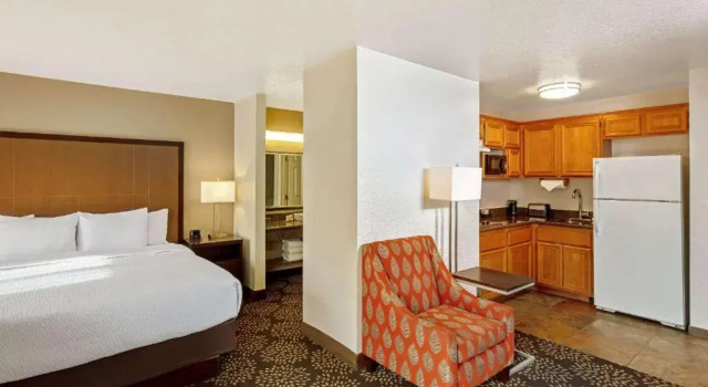 Двухместный люкс Deluxe La Quinta by Wyndham Las Vegas RedRock/Summerlin