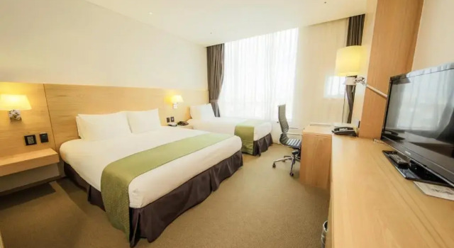 Трёхместный номер Premium Holiday Inn Gwangju by IHG