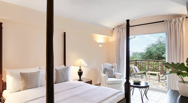 Бунгало Daphnila семейное с видом на сад Grecotel Daphnila Bay