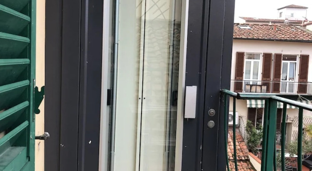 Семейные апартаменты с 3 комнатами с балконом и с видом на город Firenze Rentals