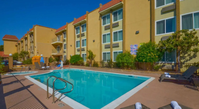 Двухместный полулюкс Best Western Plus South Bay Hotel