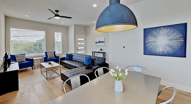 Lavish Eastside W/ Private Rooftop Deck 2 Bedroom Condo