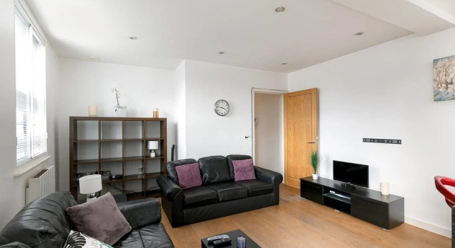 Modern 2 Bed In The Heart Of Ealing Broadway
