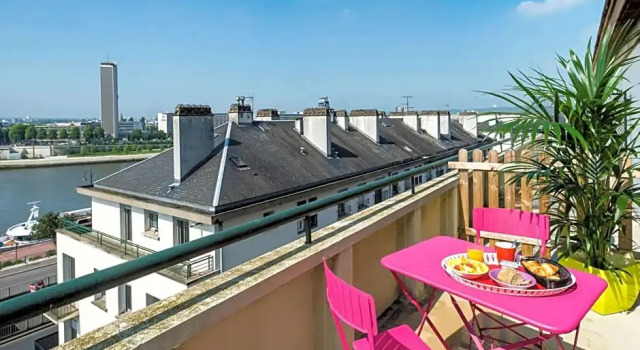 Номер Standard с балконом Ibis Styles Rouen Centre Cathédrale