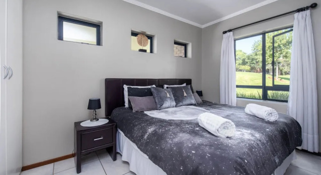 Двухместные апартаменты Цокольный этаж Jackal Creek Self-Catering Apartments