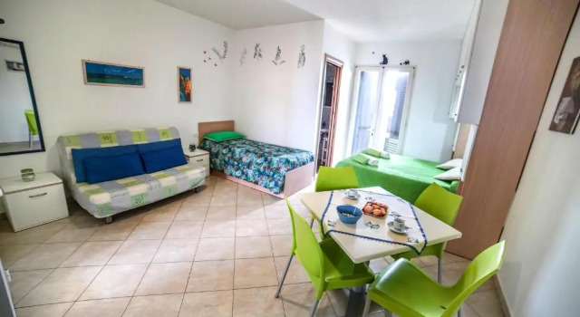 Dolly Monolocali, Book Hotel Billige hoteller i Porto Cesareo Beaches