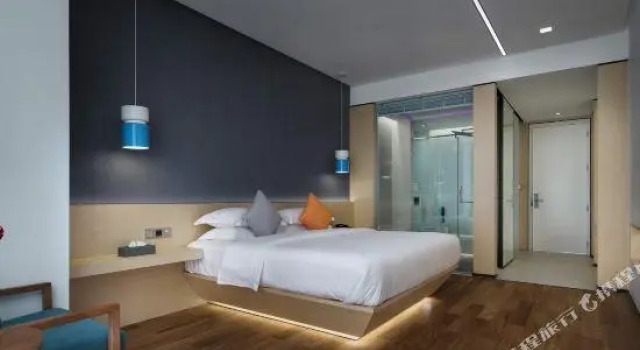 Люкс Mi Hotel (Chengdu Huayang Haichang Polar Ocean World)