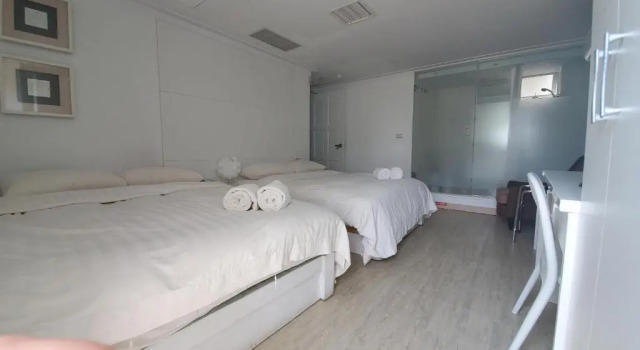 Четырёхместный номер Comfort Days Fine Hotel