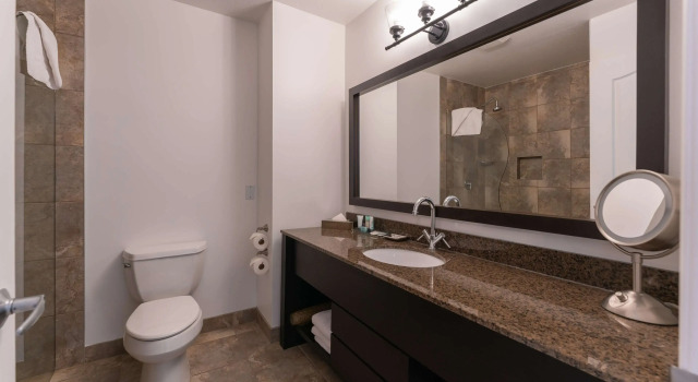 Двухместный люкс с видом на горы Prestige Rocky Mountain Resort Cranbrook, WorldHotels Crafted