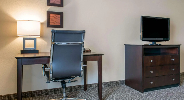 Четырёхместный номер Standard Comfort Inn & Suites Porter near Indiana Dunes