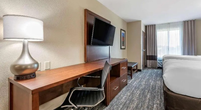Номер Standard Comfort Suites Dry Ridge