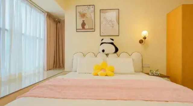 Семейный люкс с 4 комнатами Aiwujia Homestay