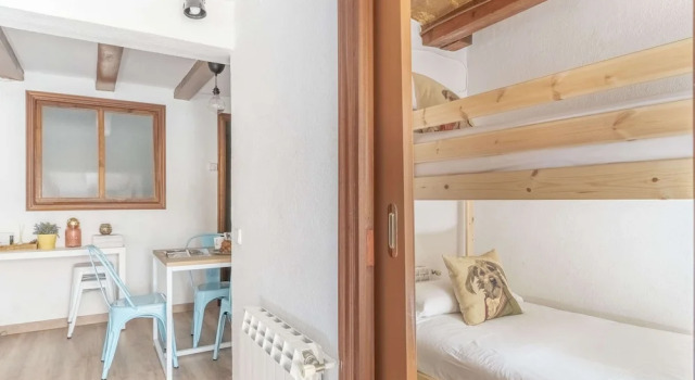 Aragó large and cozy 3br apartment