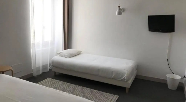 Трёхместный номер Standard с красивым видом из окна LAnnexe Plaisance - Hôtel Non Climatisé