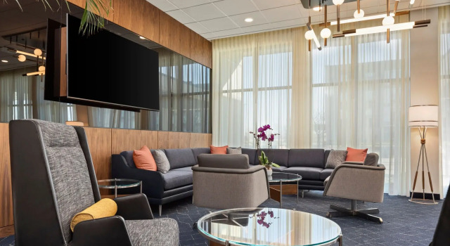 Courtyard by Marriott Bettendorf, Забронировать Отель Отели Иллинойс 3 звезды, 3*