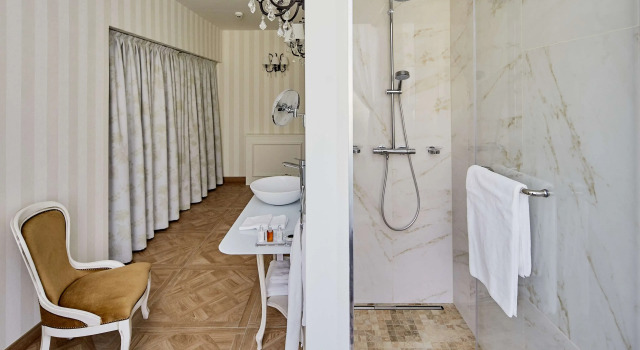 Номер Standard Mystery Hotel Budapest, Preferred Hotels & Resorts