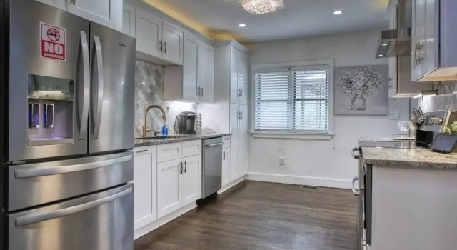 Коттедж Buckhead Chateau Message Now for Summer Special