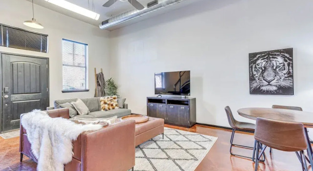 Norman Retreat: 1 Mi to The University of Oklahoma, Book Apartment Norman Oklahoma