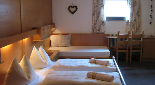 Двухместный номер Standard Мансарда Garni Apparthotel St Valentin