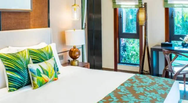 Люкс с красивым видом из окна Country Garden Hot Spring Hotel Huizhou