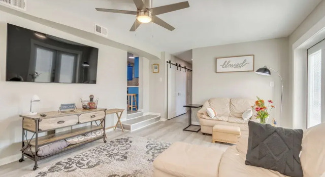 1 Mi to Dtwn: Home w/ Furnished Patio in Pensacola, 预订 度假屋 彭萨科拉海滩 Panhandle Florida