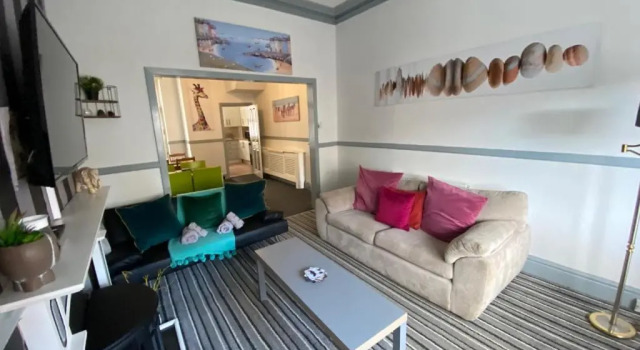 Коттедж Blackpool Abode - Seaside Cove