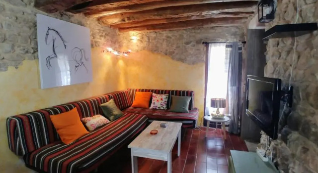 Apartamento Sierra de Guara, Book Apartment Hotels in Aragon with Parking, Parking