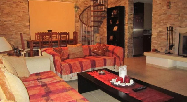 Vineland Cottage Free Wi-fi Big Pool With Walk in Steps, Book Vacation Home Villas in Pissouri, Villa