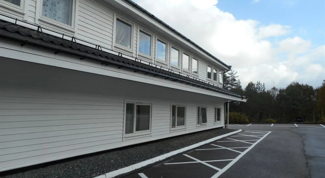 Hotell Lune Huler, Book Hotel Hoteller i Lindas med parkering, Parkering
