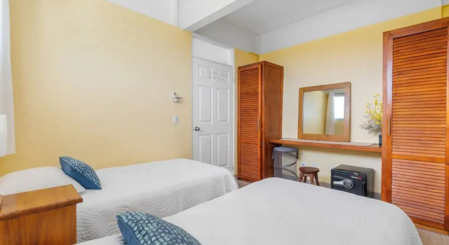 Modern Top-Floor Condo with Panoramic Views and Community Pool