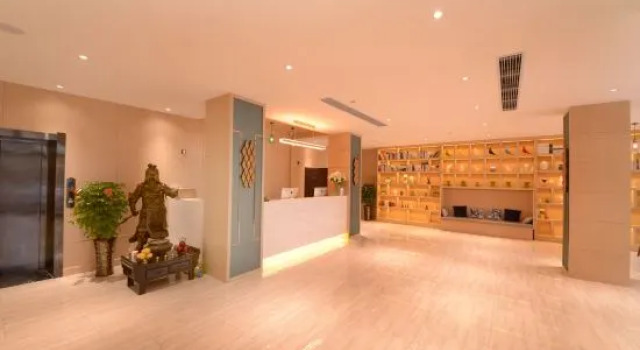 Taoyuan Holiday Hotel (Harbin Zhongyang Street), Varaa Hotelli Harbin Heilongjiang