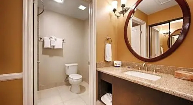 Люкс Best Western Plus San Pedro Hotel and Suites
