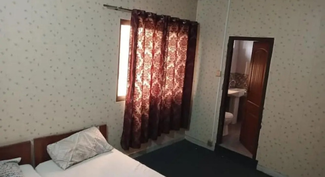 Regale Internet Inn