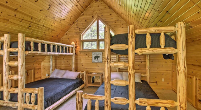 Коттедж Stunning Crosslake Cabin w/ Deck and Lake Views!