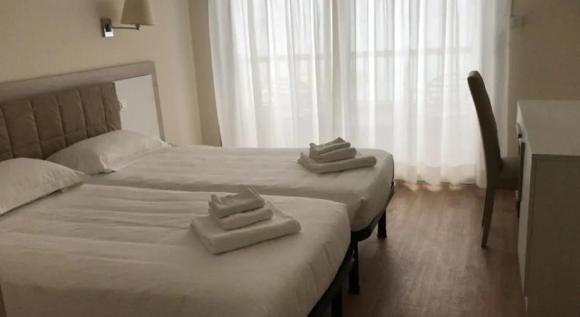 Трёхместный номер Standard с видом на море Hôtel Le Dauphin