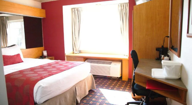 Двухместный номер Standard Ramada Limited by Wyndham, Bloomington I-55 & I-74 IL