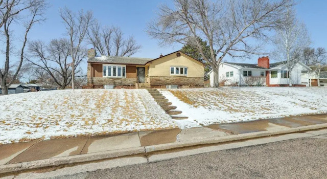 Коттедж 1/2 Mi to Dtwn: Pierre Family Home w/ Patio