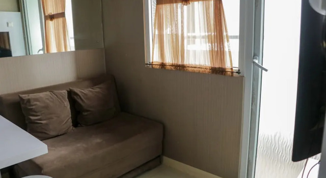 Homey And Cozy Stay 2Br At Green Pramuka City Apartment, Prenota Appartamento Cempaka Putih 