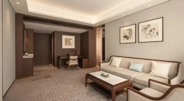 Люкс Superior Loudong Hotel