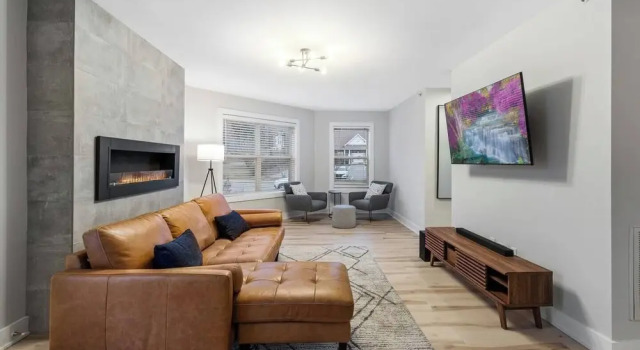 The Lofts of Downtown 540 N 2nd St, #207, Забронировать Апарт-отель Апарт-отели Кларксвилл, рядом с Customs House Museum and Cultural Center, Апарт-отель